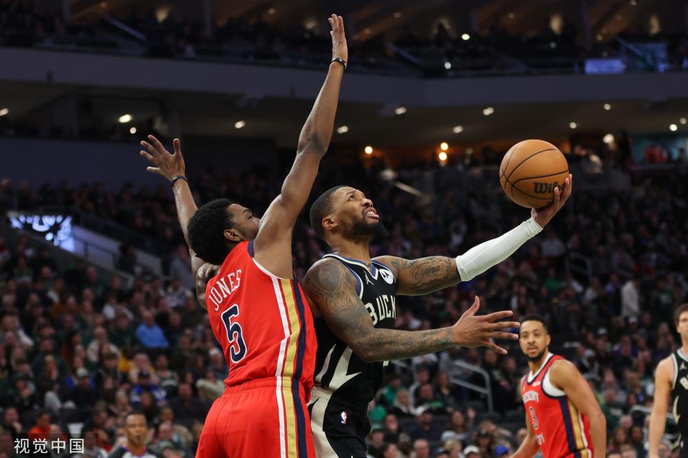 在他的季前 在他的季前