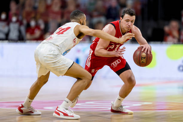 并最终锁定 并最终锁定