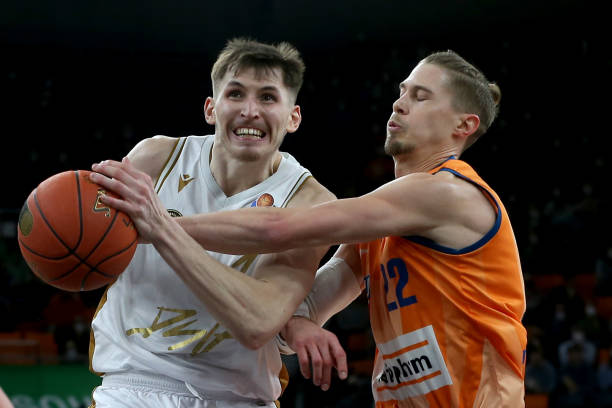 若说团队配 若说团队配